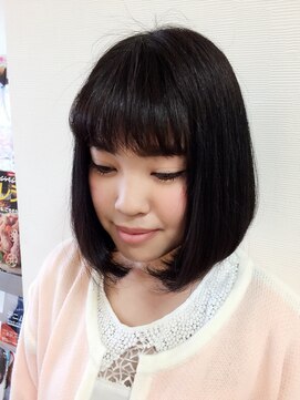 ルシード スタイル レクラ 栄生店(L'UCIDO STYLE L'eclat) 重ためあごラインボブ