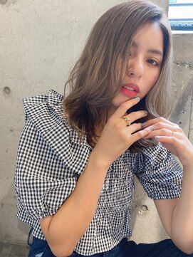 ルービック(Rubik's) 大人可愛いくびれミディ（かきあげグレージュカラー）