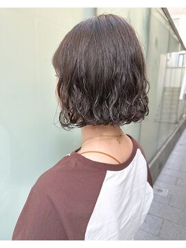 ユノ(juno) コテ巻き風パーマ　ボブパーマ