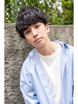 ケアリー 練馬(Carelly) ツイストパーマ七三オールバックマッシュウルフスリークショート