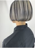 ミニボブ　シルバーアッシュハイライト