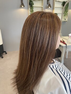 フェリア 松山(Feria) 【木村スタイル】白髪ぼかしこっそりハイライト