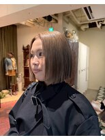 グッドフェローズ キタホリエ(GoodFellas kitahorie)&nbsp;ナチュラルな切りっぱなしボブの艶カラーレイヤーハイトーン艶感