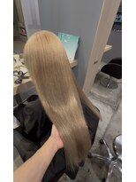 リア 布施店(Lia) ホワイトベージュ