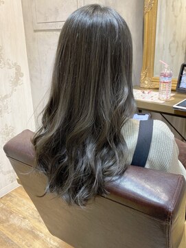 ローラン(ROULAND) 【ROULAND石川】赤味のないオリーブグレー