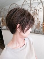 ミマール(mimar)&nbsp;前下りのショートレイヤーベージュ