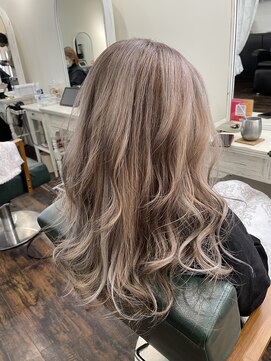 アークス(Ark'ss) ミルクベージュ×ハイライト