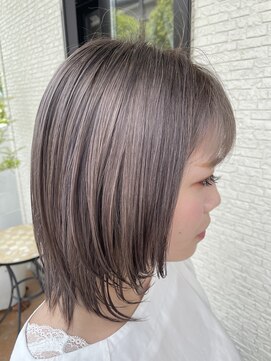 リリー ヘアーアンドビューティー(Lily) ハイトーンカラー ブリーチカラー2回