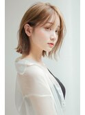 ぱつっとボブスタイル