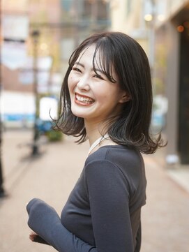 ビュートリアム 梅田(BEAUTRIUM) 外ハネロブ/シースルーバング/くびれヘア/韓国/顔周り/梅田/大阪