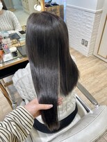 ネオリーブ チロル 横浜西口店(Neolive CiroL.)&nbsp;ハイトーン　透明感グレージュ　ケアブリーチ　切りっぱなし