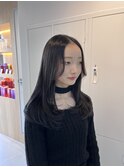 20代30代レイヤーセミロングセンターパート