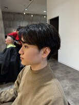 アーチ(ARCH) パーマの残留を活かした毛流れ