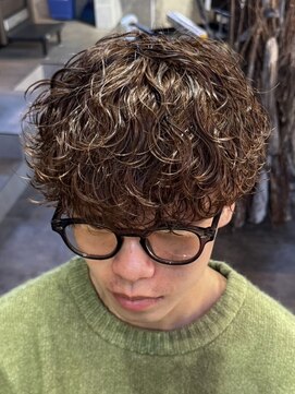 リット バイ フィフス 鹿児島中央駅店(Lit. by fifth) 波巻きパーマ波巻きスパイラルパーマツイストスパイラルパーマ