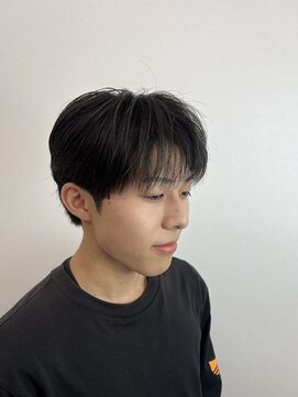 ステージ(STAGE) ダウンパーマ　ニュアンスパーマ　センターパート