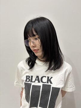 カットアンドトータルビューティ ヴァンキャトル(Cut&Total Beauty VINGT QUATRE) ミディアムレイヤー