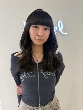 アイランド(I’sland) ぱっつん前髪×Aラインロング☆