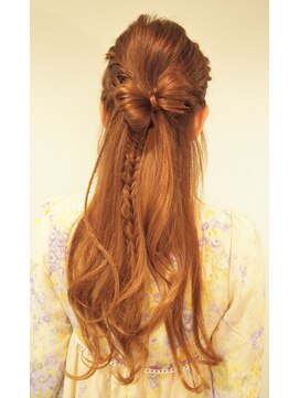 オルテプラスエヌ(horte +n) horte +n 【前田　涼子】大人可愛いリボンハーフアップ