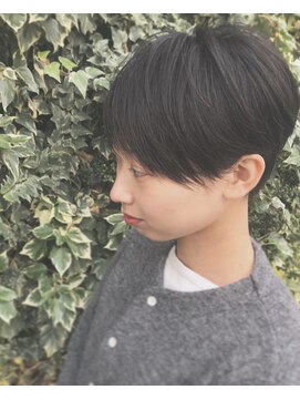 キセツ(ki se tsu) 耳出しオシャレショート