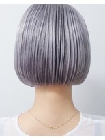 リュト(Lute) ミニボブ×ホワイトグレージュ