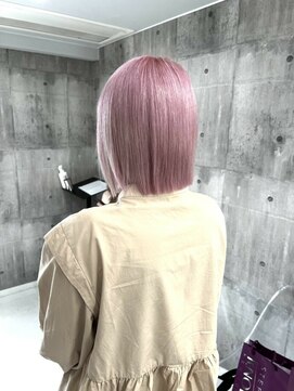 ワンズクロエ 原宿店(ONE's Chloe) ホワイトピンク/くびれヘア/ツートーンカラー