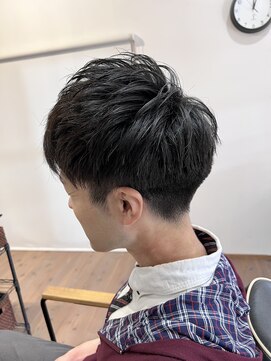 ウィムジー(Whimsy) ツーブロック刈り上げ