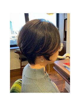 エルサフィロ キタハマ(el zafiro kitahama) 20×30×40代×似合わせカット×ショート×お手軽スタイリング