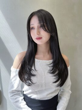 グロー 大宮(GLROW) □ 韓国大宮顔周りレイヤーカットハッシュカットワンホンヘア