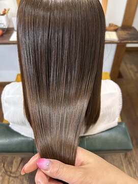 ル コワン ククー(Le coin coucou) 酸性ストレート