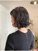 くびれヘアアンニュイカールボブ
