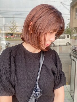 エレッタプロデュースドバイアリュール(Eletta Produced by ALLURE) 大人のピンクブラウンボブ