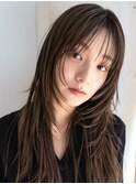 レイヤーカット/暗めカラー/ロングレイヤー/小顔/オリーブグレー