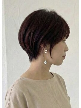 ノーブル 白金台店(Noble by PROGRESS) ☆前髪あり耳掛け丸みくびれ大人ショートボブ30代40代50代☆