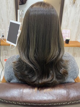 ルヴェール 茜部店(LeVert) オリーブグレージュ