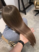 ノーム(norm)&nbsp;透明感とツヤを叶える上品ミルクティーベージュ