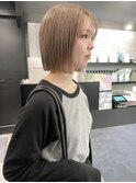 切りっぱなしボブ/ミルクティーベージュ/ダブルカラー