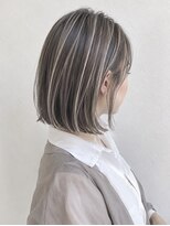ウル(ulu)&nbsp;ボブ　ハイライト　グレージュカラー　名東区美容室