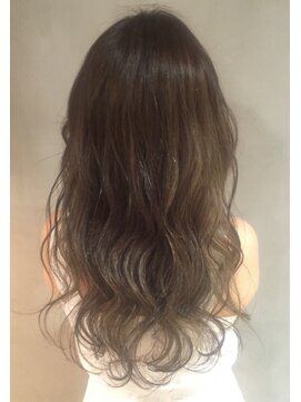 ジーナ(XENA) ホワイトアッシュグラデーション