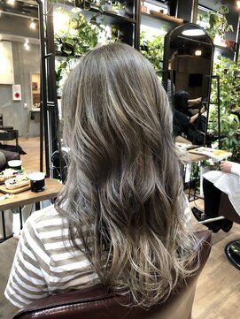 ロダット 横浜(LODAT by little) パールグレー×ハイライト【LODAT横浜】