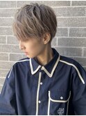 【a-to新里】刈り上げベリーショートのミルクティベージュ