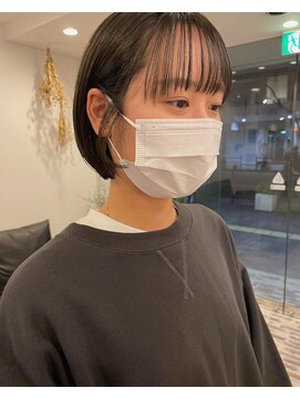 マァロ(malo.) 伸ばしかけボブ