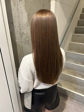 アイリー 名古屋(A/LEE) ミルクティーベージュ