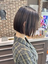ヘアーアンドメイク ビス(HAIR&MAKE bis)&nbsp;ミニボブ×酸性ストレート☆ももこ