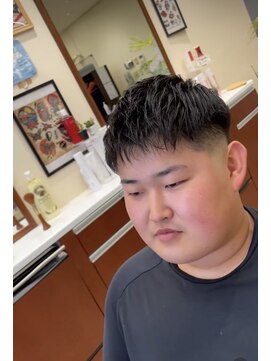 アモーレ スキンフェード、クロップスタイル