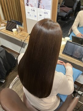 リンクス 久喜(LINKTH) 艶ベージュULTOWAトリートメント