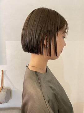 カシ 中目黒(CASI) オリーブカラー×ミニボブ