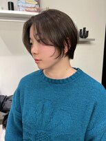 ステン(sten) 丸みショート×オリーブグレージュ