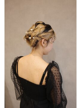 アチーブリス(achieve Liss) お呼ばれヘア