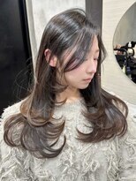 フォート(FORT)&nbsp;スモーキーブラウン/バタフライレイヤー/顔周りカット