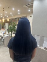 ステラ(Stella)&nbsp;周りと差がつくネイビーブルー